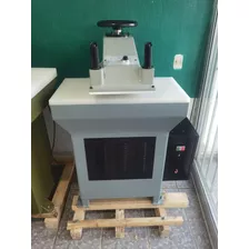 Máquina Suajadora / Troqueladora 10 Toneladas Tw-510r