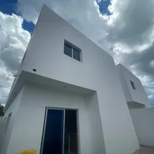 Vendo Cómoda Casa