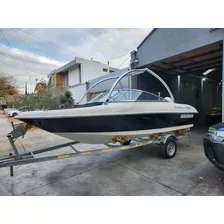 Lancha Quicksilver 1800 + Evinrude 135