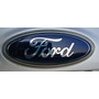 Vista Con Emblema De La Tapa Trasera De Ford Escape 2008 