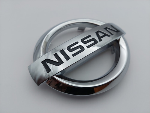 Emblema De Parrilla Nissan Sentra Del 2007 Al 2012 Foto 2