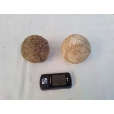 Par De Antiguas Pelotas De Softbol Una Madera Otra Hilo Ver 