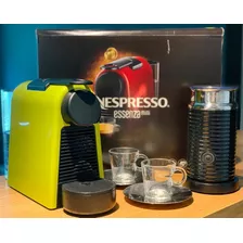 Cafetera Nespresso Essenza Mini + Aeroccino 