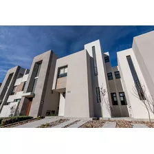 En Altos Juriquilla, Estrena Casa De 3 Habitaciones, 2.5 Bañ