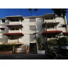 For Sale Apartamento En La Zona Colonial Cerca Iglesia San Miguel Bien De Familia No Titulo, Solo Pago Unico 