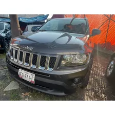 Jeep Compass 2015 2.4 Latitud L4 4x2 Mt