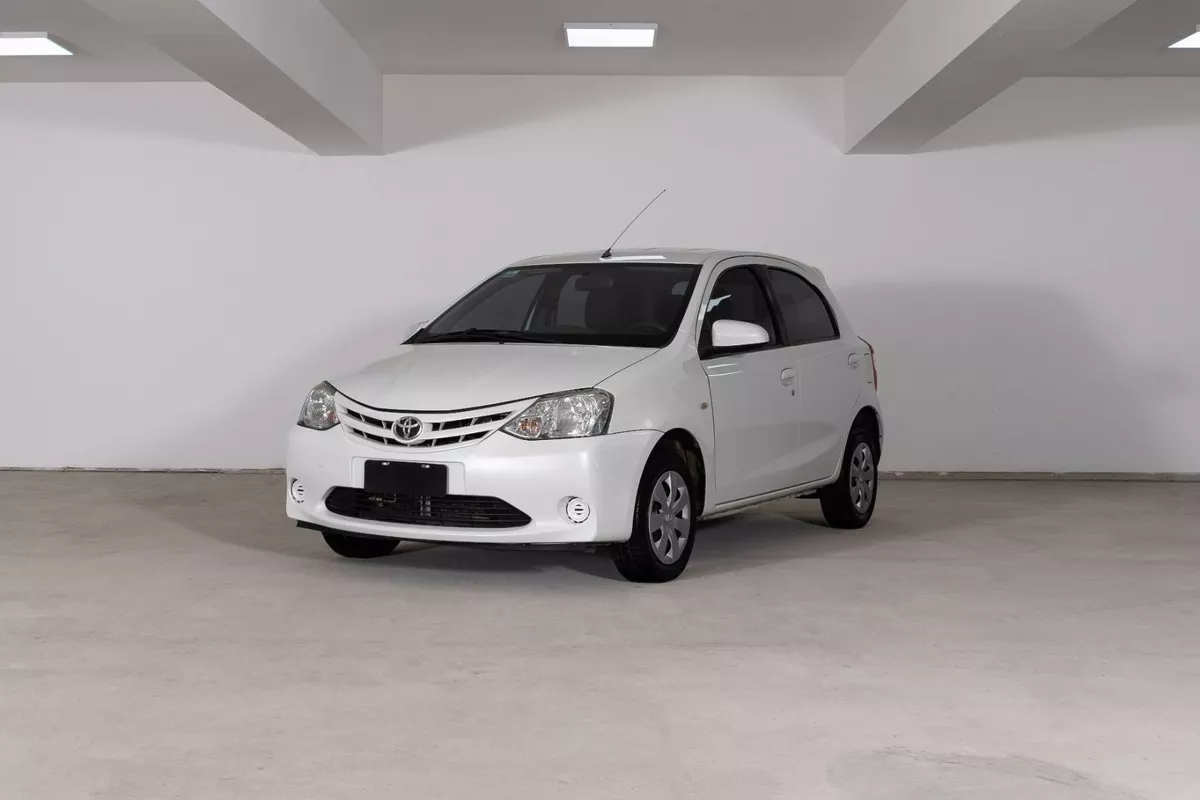 Toyota 2015 Etios 1.5 5 Ptas Xs