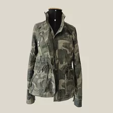 Jaqueta Hollister P 38/36 Camuflada Verde Militar Usada