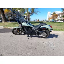 Kawasaki Vulcan 900