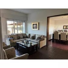 Reservada. Casa En Venta De 3 Dormitorios. 2 Baños. Una Planta. Patio Con Parrillero Techado. Para Entrar.