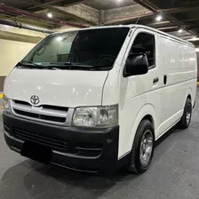 Toyota Hiace .