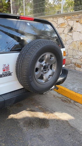 Funda Llanta Isuzu Trooper Ajuste Perfecto  Foto 2