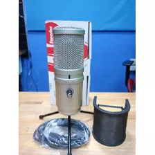 Microfono Superlux E205u