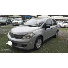 Nissan Tiida 2012