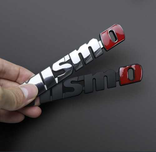 Emblema Nismo Metalico Cromo Negro Nissan Versa Altima Tida Foto 5