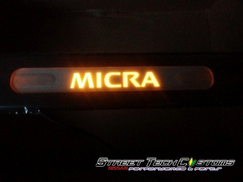 Porta Estribos Con Luz Nissan Micra Foto 3