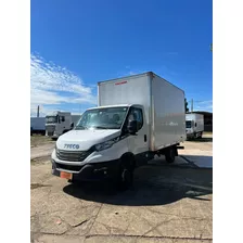 Iveco Daily 35-160 2023/2023 Com Baú Carga Seca