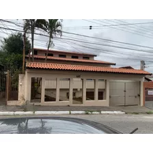 Casa Com Algumas Reformas, Precisa De Pintura Porem Excelente Localização A 05 Minutos Da Avenida Dos Estados