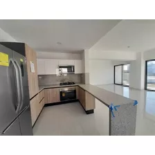 Apartamento En Alquiler En Bella Vista, Santo Domingo, 172m2, 3 Hab. 3 Parqueos, Complejo Con Todas Las Comodidades, Excelente Ubicación, Seguridad Permanente, Tranquilidad Y Paz, Oportunidad De Vivir