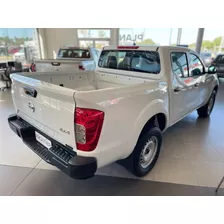 Nissan Frontier S 4x4 Manual