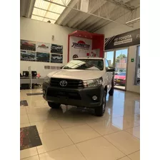 Toyota Hilux Chasis 2.7 Gasolina 4x2 Modelo 2024 Disponible.