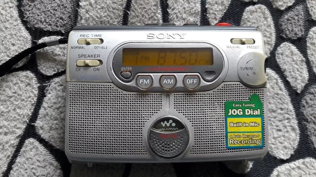 Walkman Sony De Coleccion Grabadora Radio Parlante 