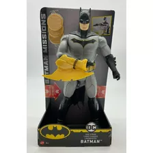 Boneco Batman Missions Lança Discos Dc Comics Fvm67 Mattel