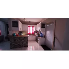 Esta Casa Tienes 3 Habitaciones Y 2 Baños 