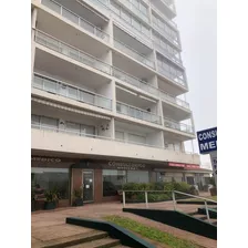 Apartamento En Parada 10 Playa Mansa Frente Al Mar, Super Equipado, Y Las Mejores Comodidades. 