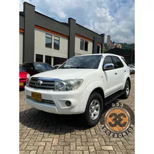 Toyota Fortuner Sr5