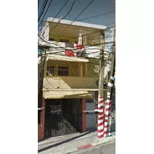 Edificio De Tres Plantas, Tres Apartamentos Independientes 