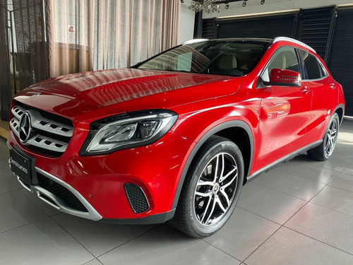 Mercedes Benz Gla 200 Sport 2019 Rojo 
