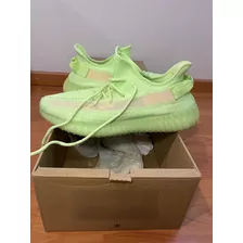 Tenis Yeezy Boost 350 V2 Gid Glow