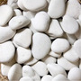 Pedra Dolomita Branca N° 2 Para Jardim 4kg Branco 3 Cm 4 Cm