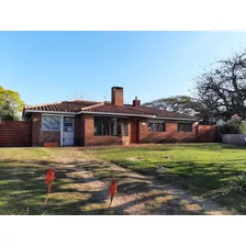 Venta Casa Ciudad De La Costa Lado Sur Sobre Avenida A Pocas Cuadras Del Shopping Costa Urbana, Tres Dormitorios Y Dos Baños