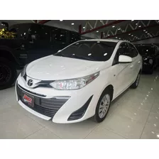 Toyota Yaris E