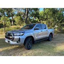 Toyota Hilux 2021 2.4 D.cab. T.dsl Sr 4x4