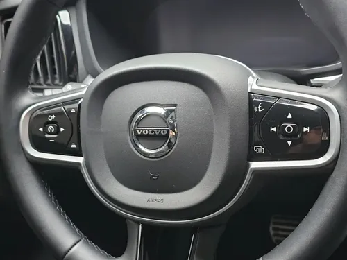 Volvo Xc60 2.0 T8 Awd Recharge Año 2022 - Autopremium - 10