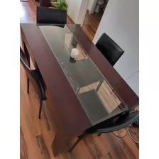 Mesa Comedor Madera Con Vidrio. Usada. Envios Dentro De Mvd.