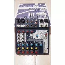 Consola Soundcraft Notepad 8