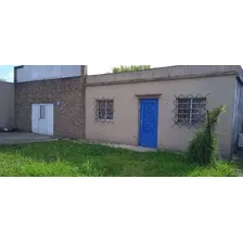 Local O Depósito Con Vivienda Sobre Mendoza Esq. Aparicio Saravia U$s78000