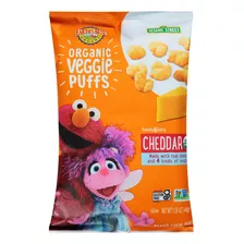 Earth's Best Baby Snack Organico Cheddar Veggie Puffs.