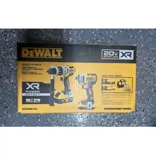 20v Max Xr Brushless Drill & Driver Power Tool Combo Kit 
