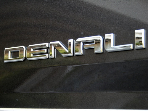 Emblema Lateral Gmc Denali Lado Izquierdo Foto 4