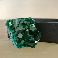Dioptasa En Bruto Mineral De Colección