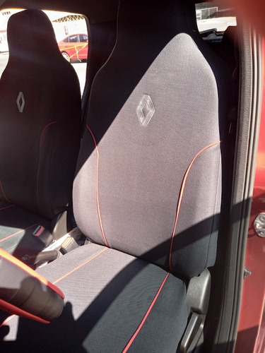 Cubreasiento Renault Kwid 2020-23 Speeds A Medida. Foto 6