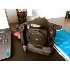  Canon T5i + Grip C/2 Baterias + Lente 18-135 (42k Clicks)