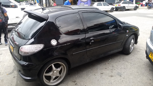 Foto de Spoiler Peugeot 206