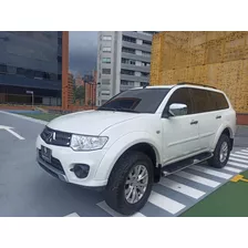 Mitsubishi Nativa 4x4 Aut 7 Puestos 