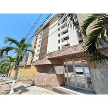 Partamento En Venta Los Corales 15/04 Dr